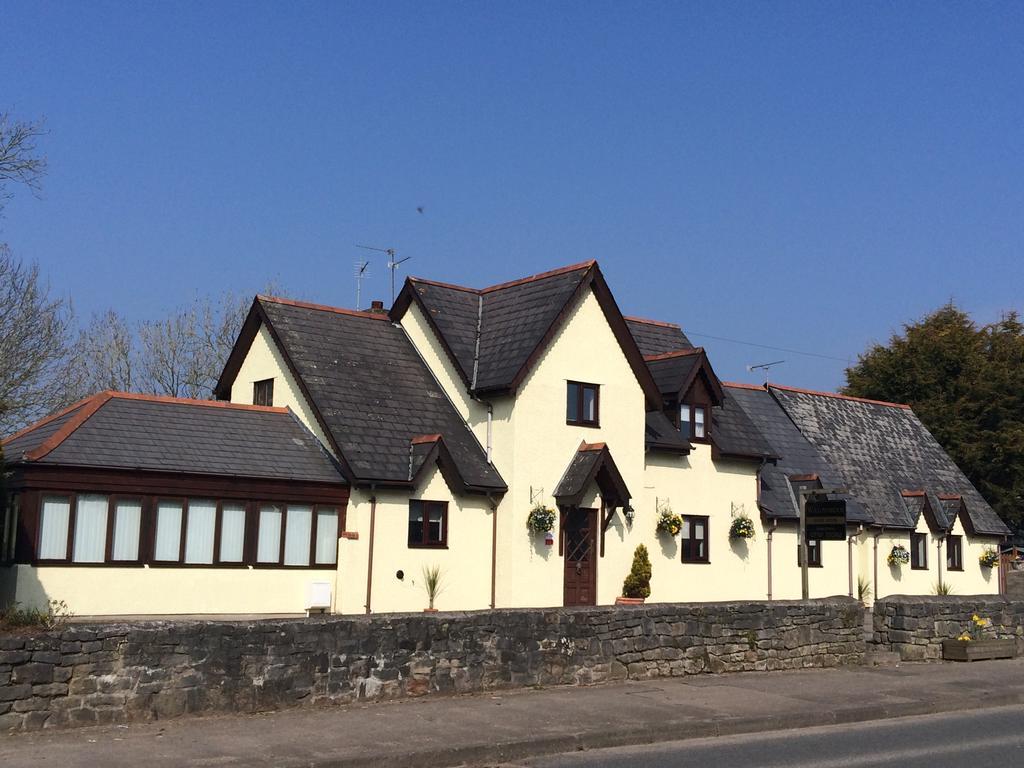 Willowbrook Guesthouse Chepstow Exterior photo