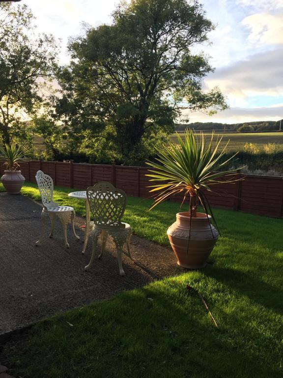 Willowbrook Guesthouse Chepstow Exterior photo